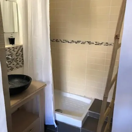 Beau T2- Route Des Sanguinaires, Au Bord De L'eau