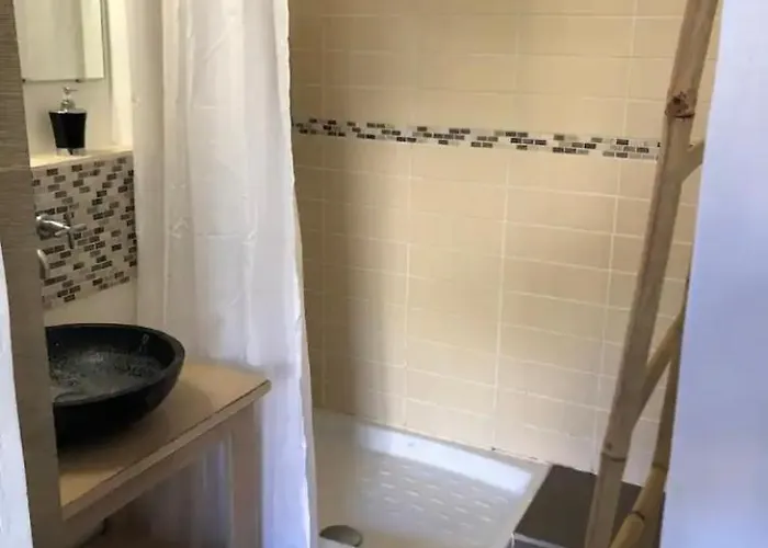 Beau T2- Route Des Sanguinaires, Au Bord De L'eau