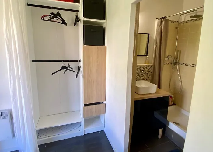 Beau T2- Route Des Sanguinaires, Au Bord De L'eau